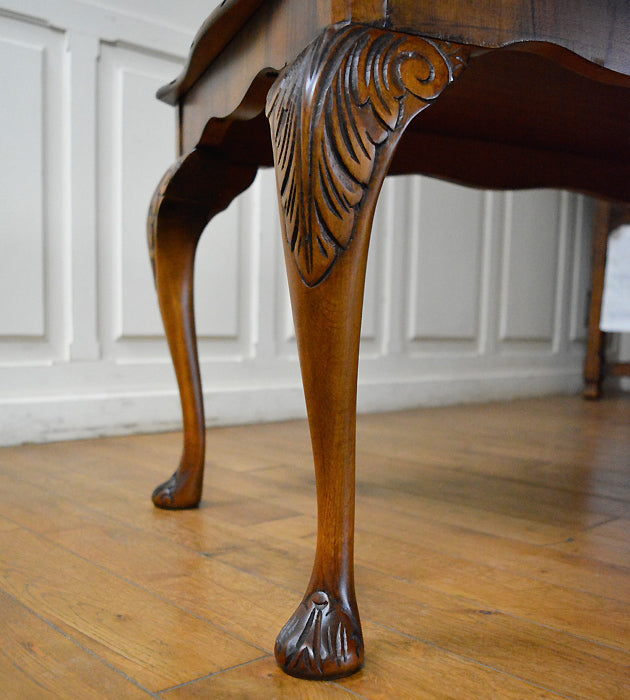 コーヒーテーブル