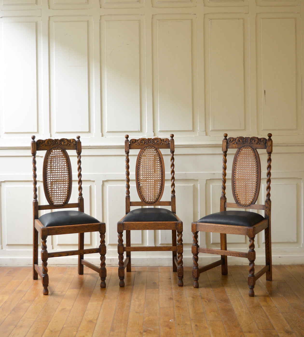 ダイニングチェア