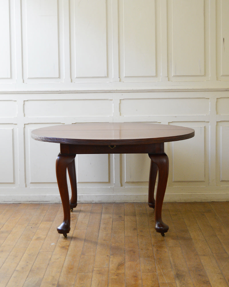 ウィンドアウトテーブル