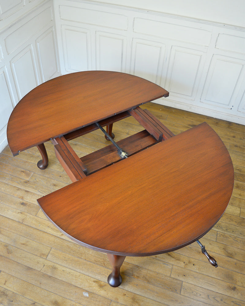 ウィンドアウトテーブル