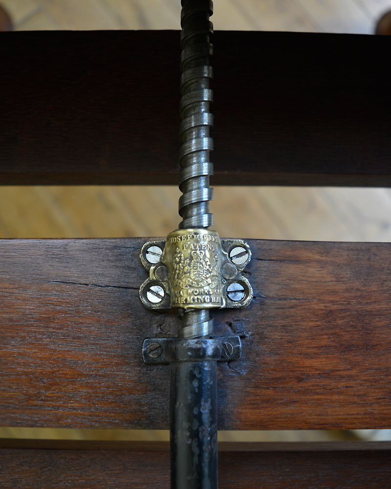 ウィンドアウトテーブル