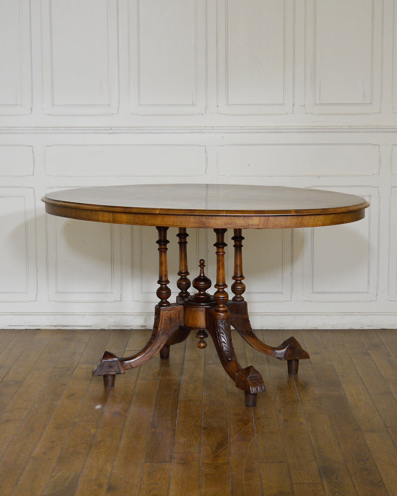 オーバルテーブル