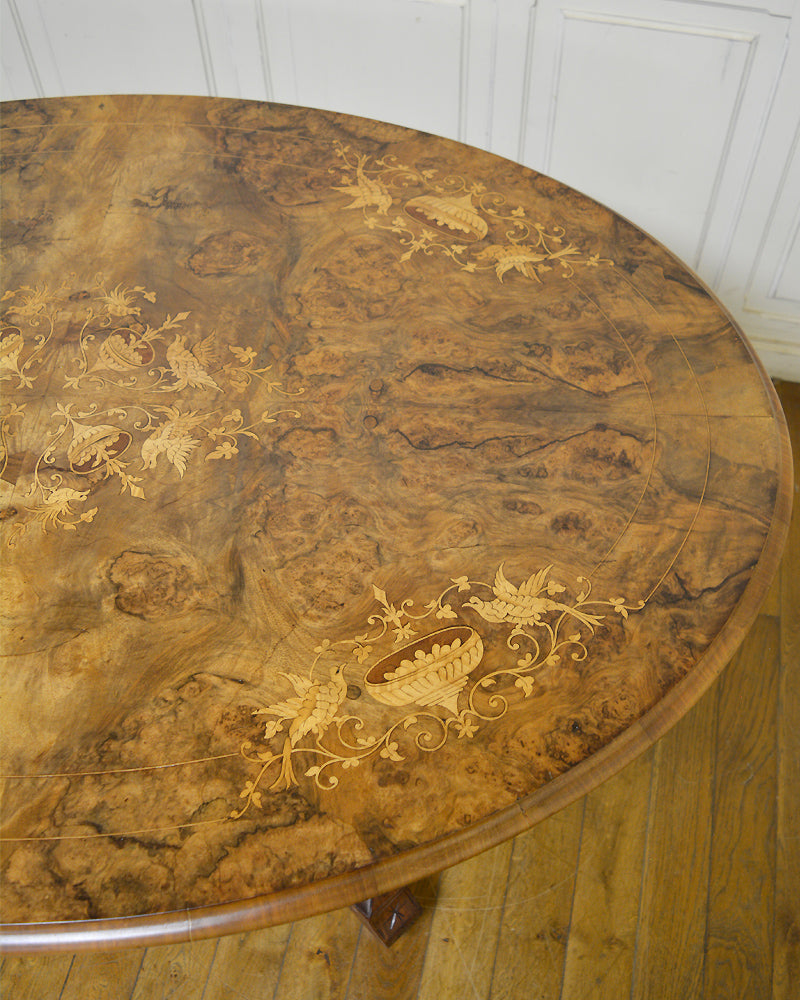 オーバルテーブル