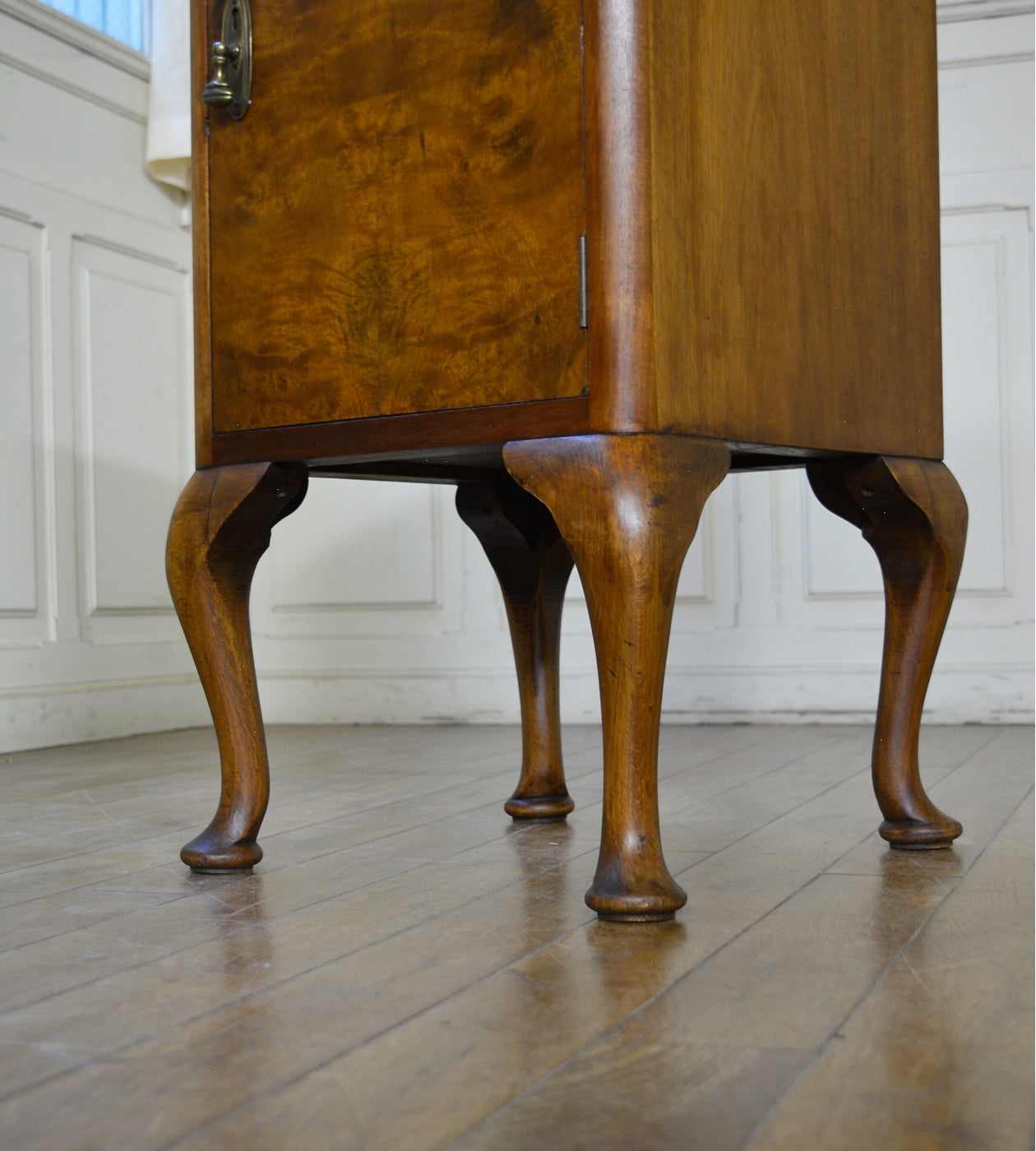 ナイトスタンド