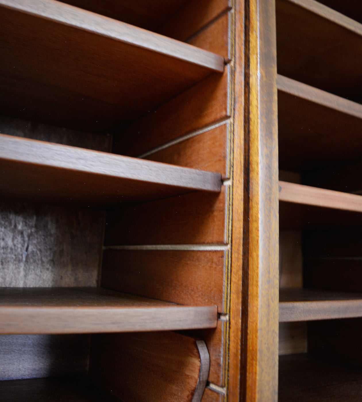 ファイリングキャビネット