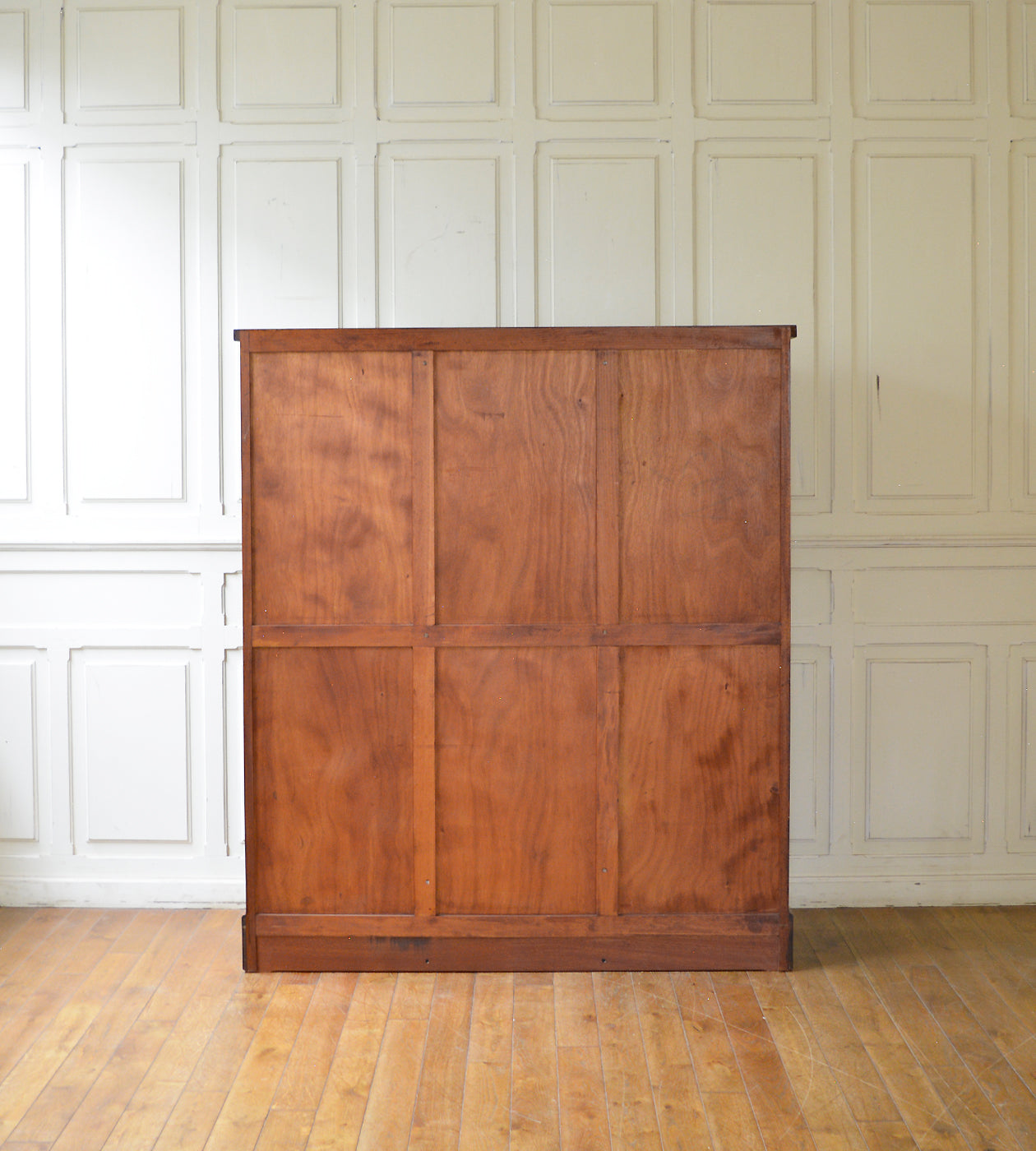 ファイリングキャビネット