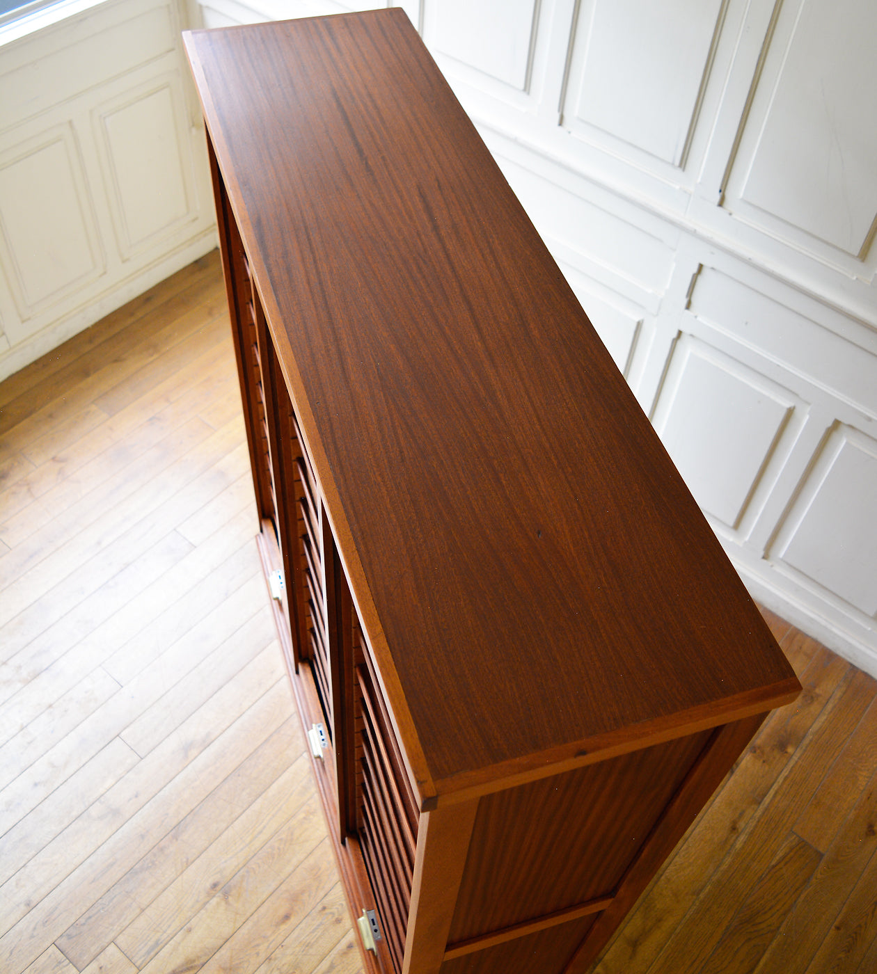 ファイリングキャビネット