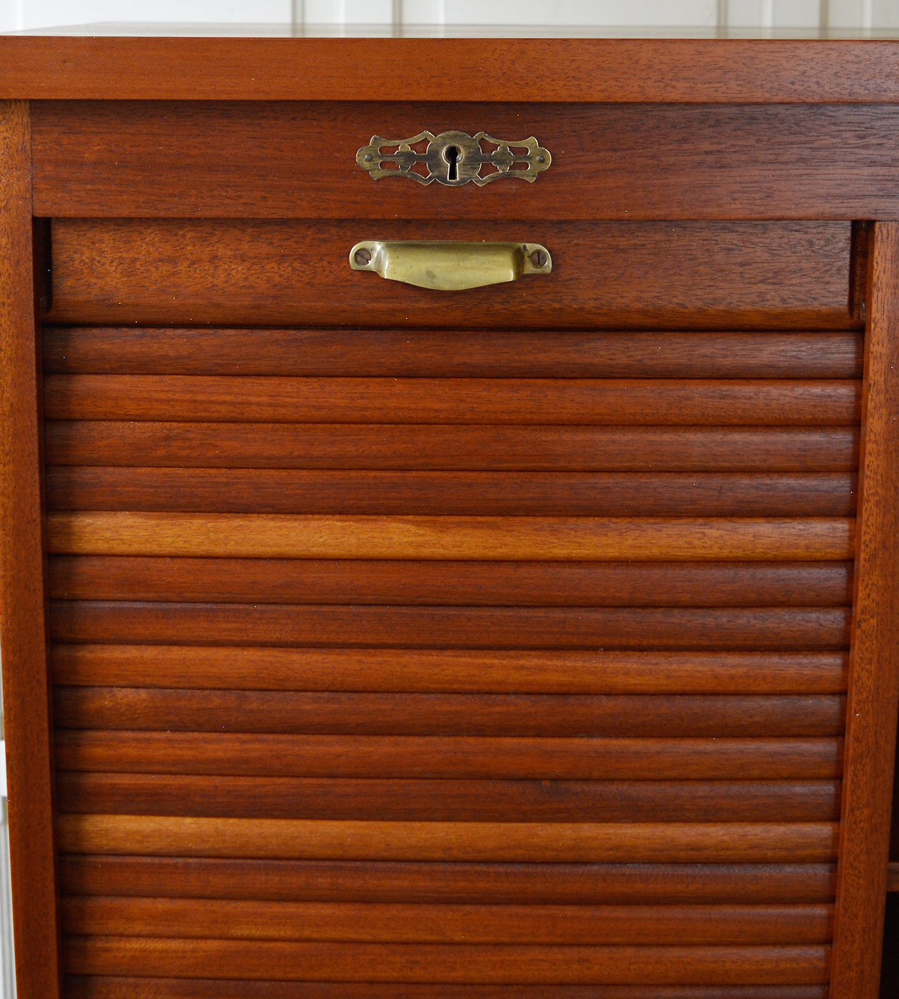 ファイリングキャビネット