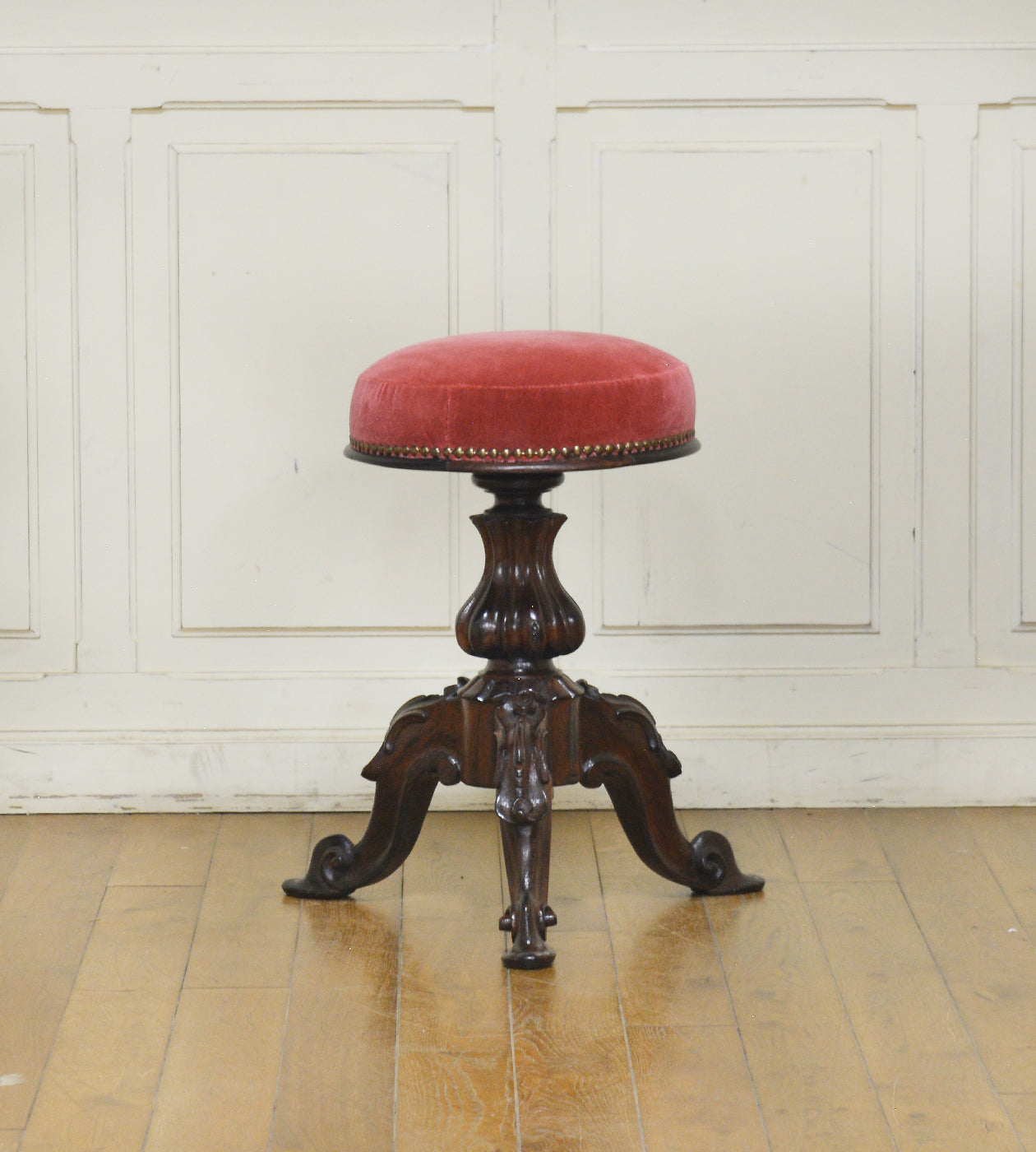 ピアノスツール