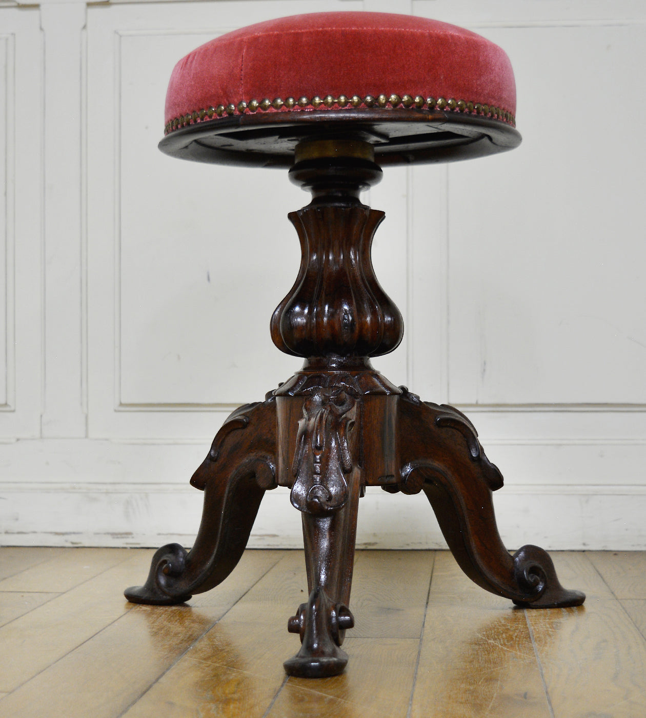 ピアノスツール