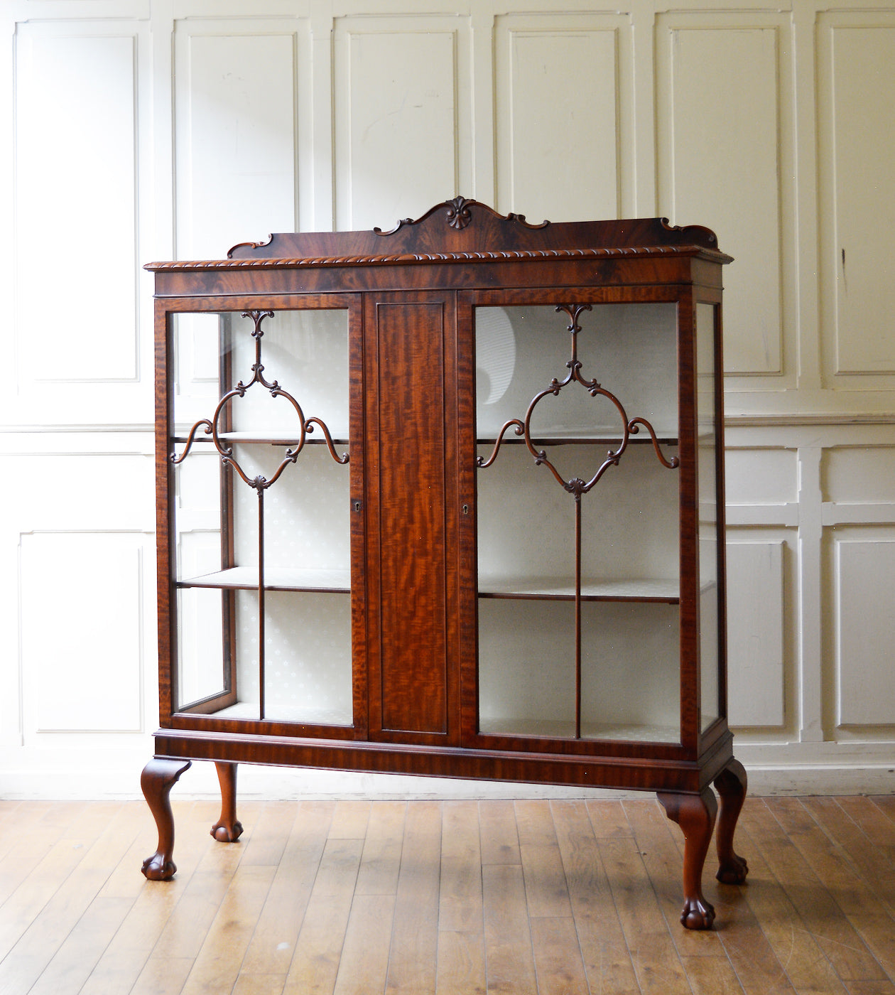 キャビネット 鍵付き