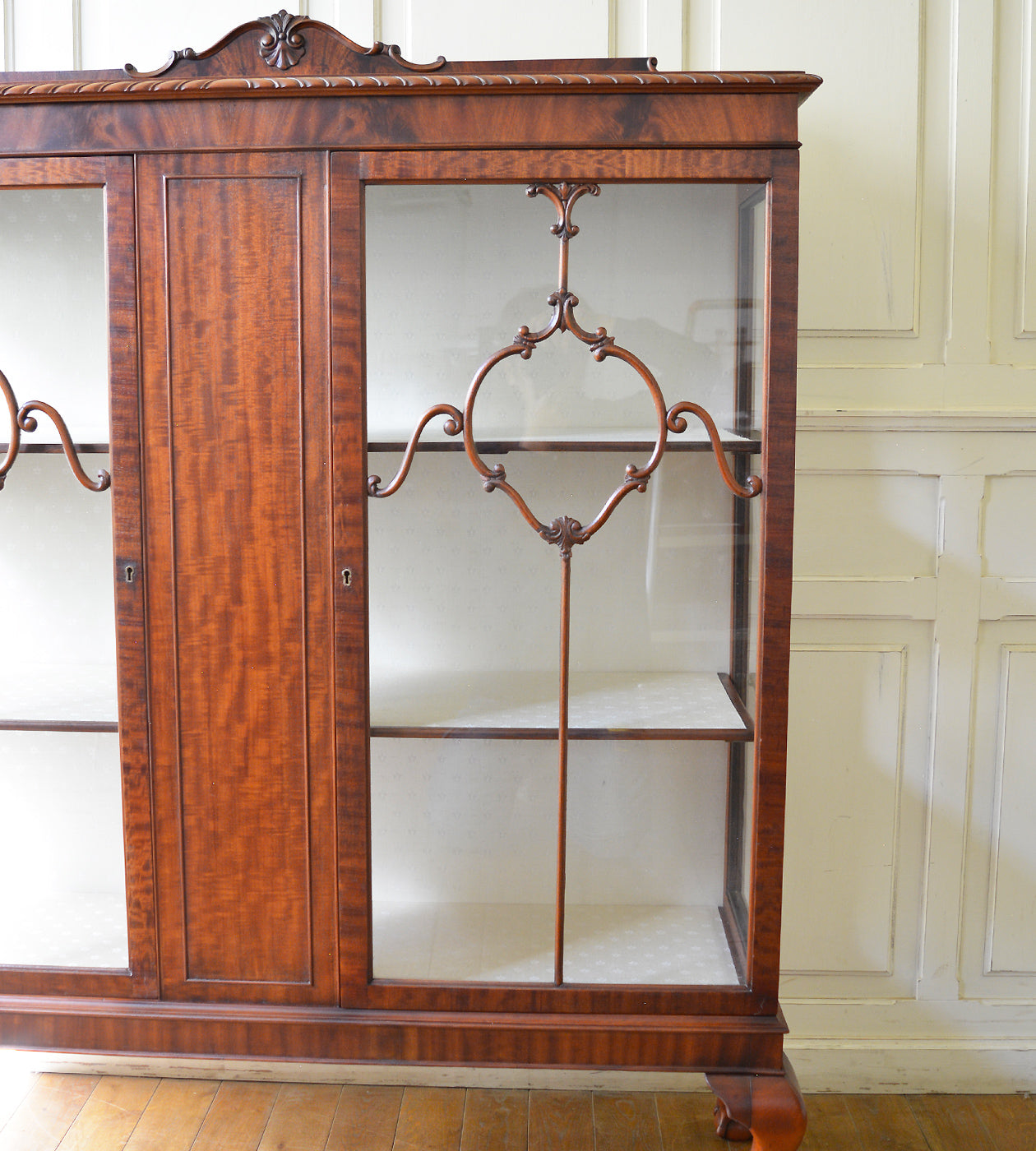 キャビネット 鍵付き