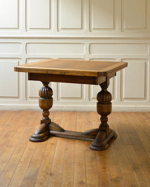 ドローリーフテーブル