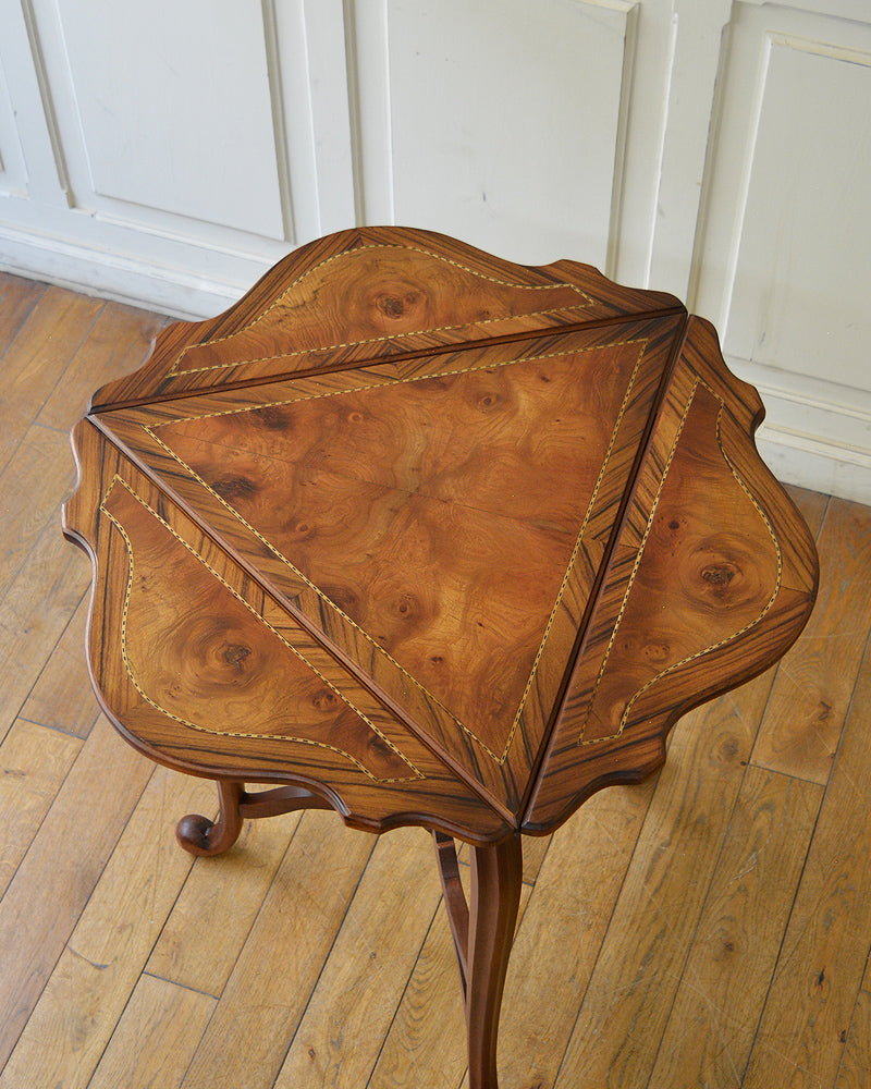 ティーテーブル