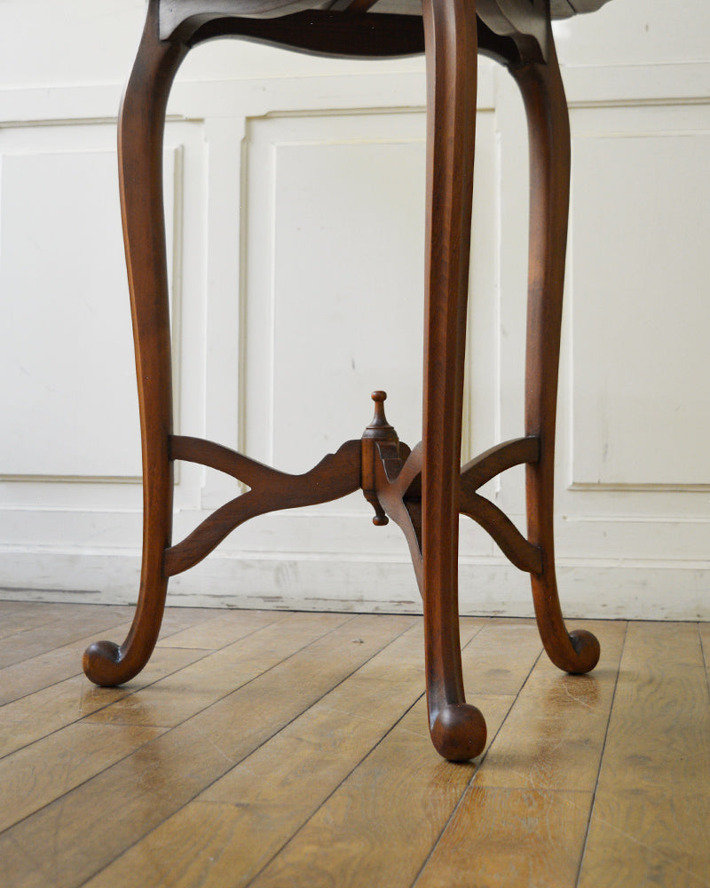 ティーテーブル