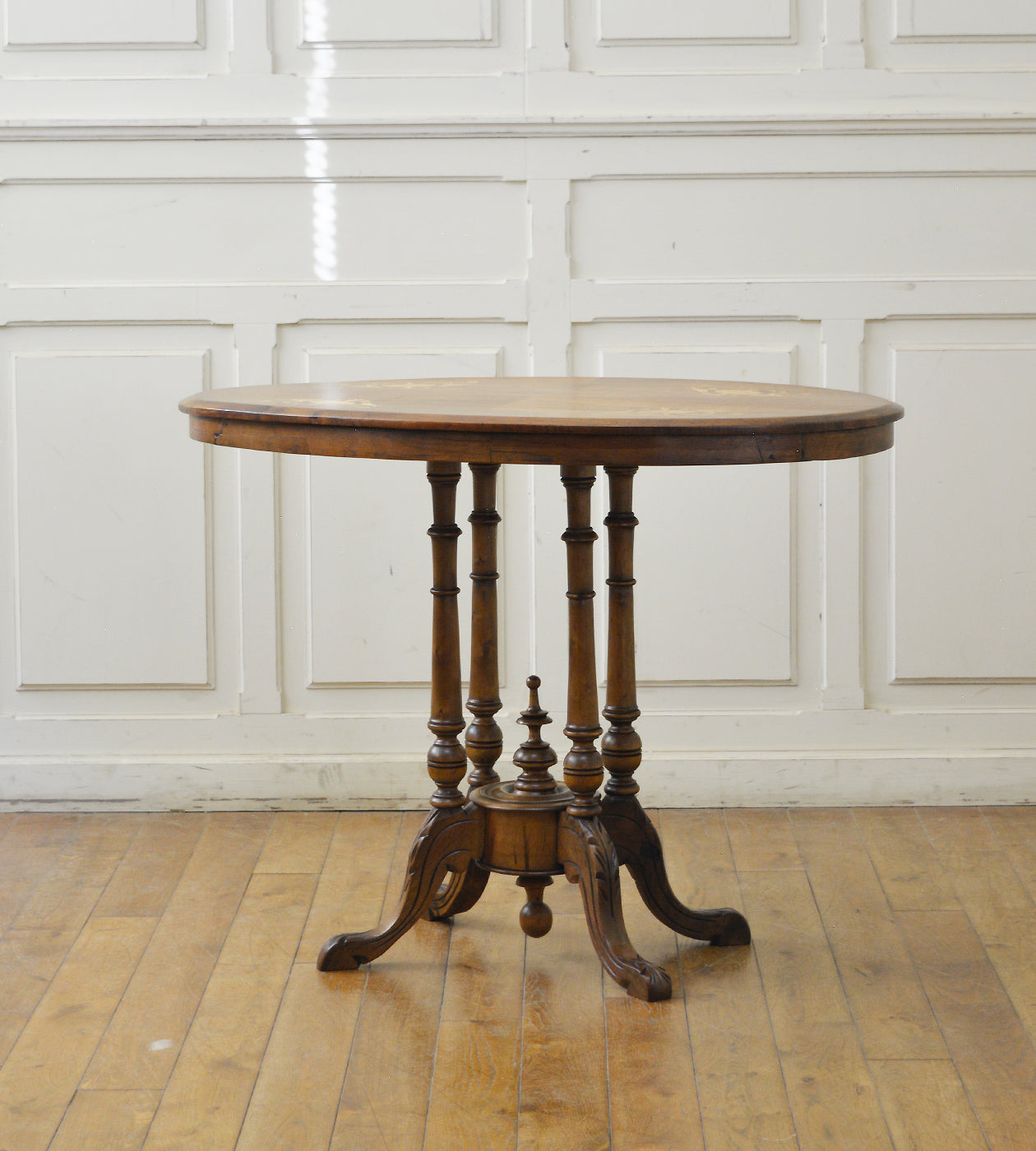 ティーテーブル