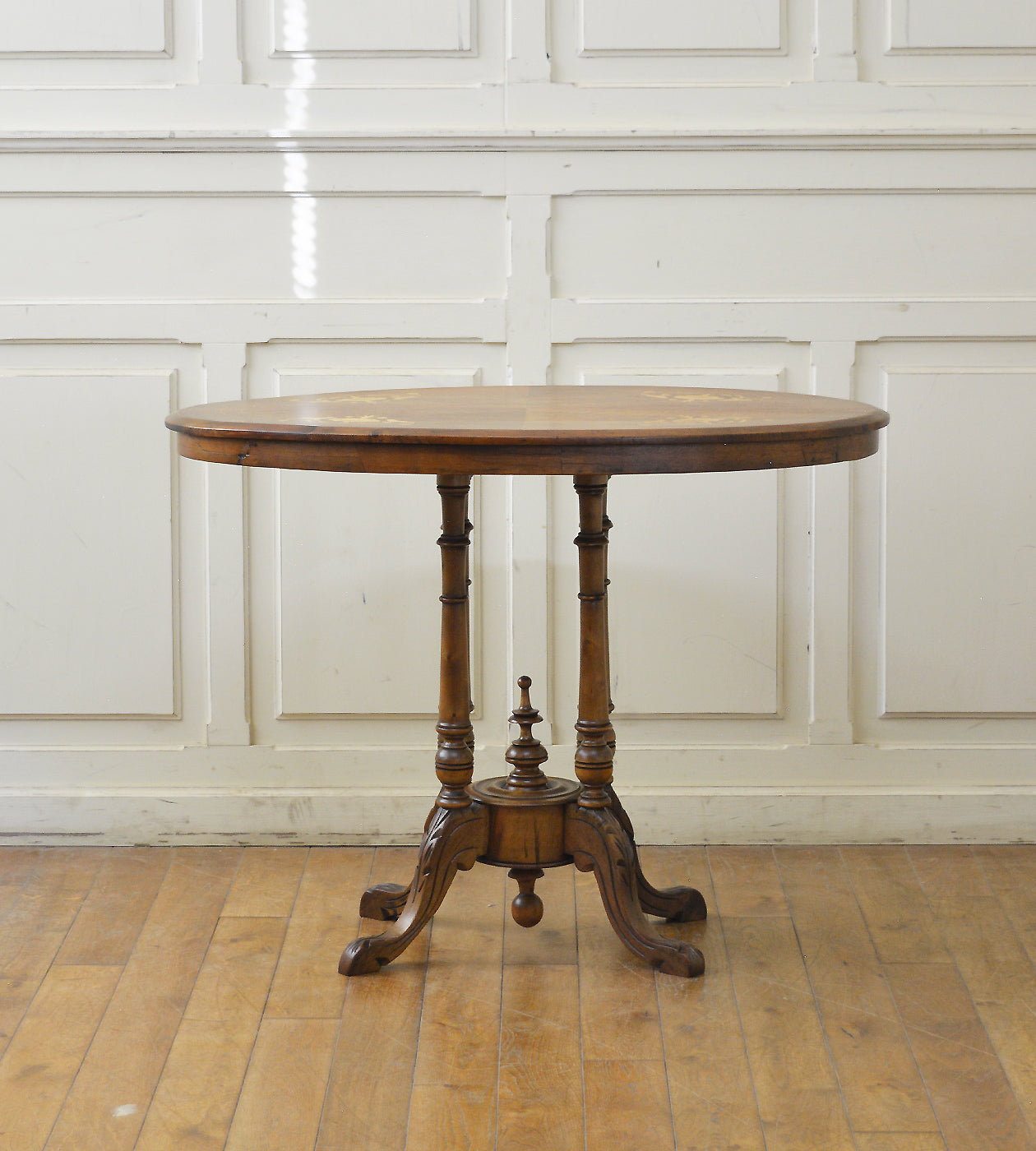 ティーテーブル