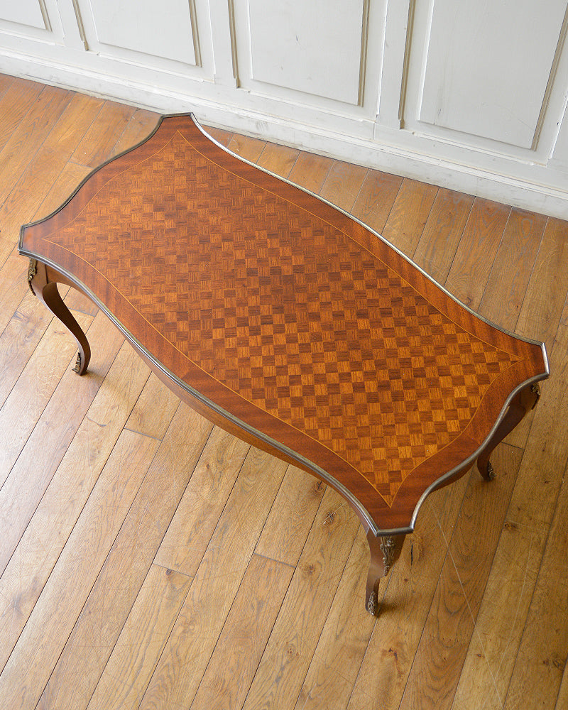 コーヒーテーブル