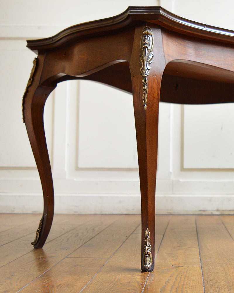 コーヒーテーブル