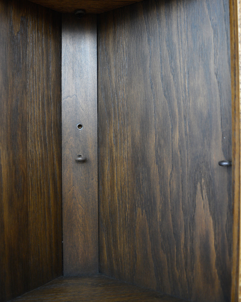 コーナーキャビネット