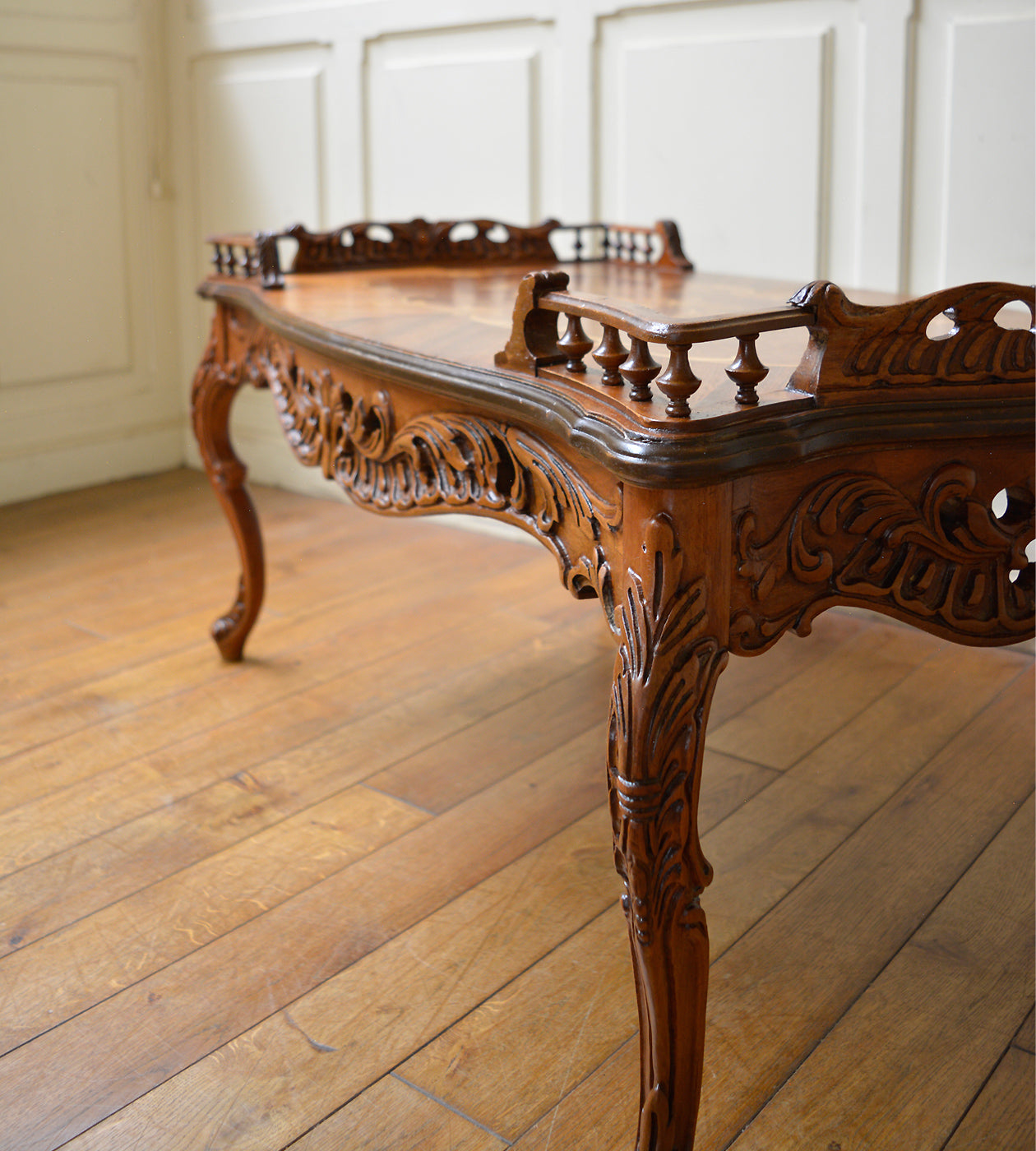 コーヒーテーブル