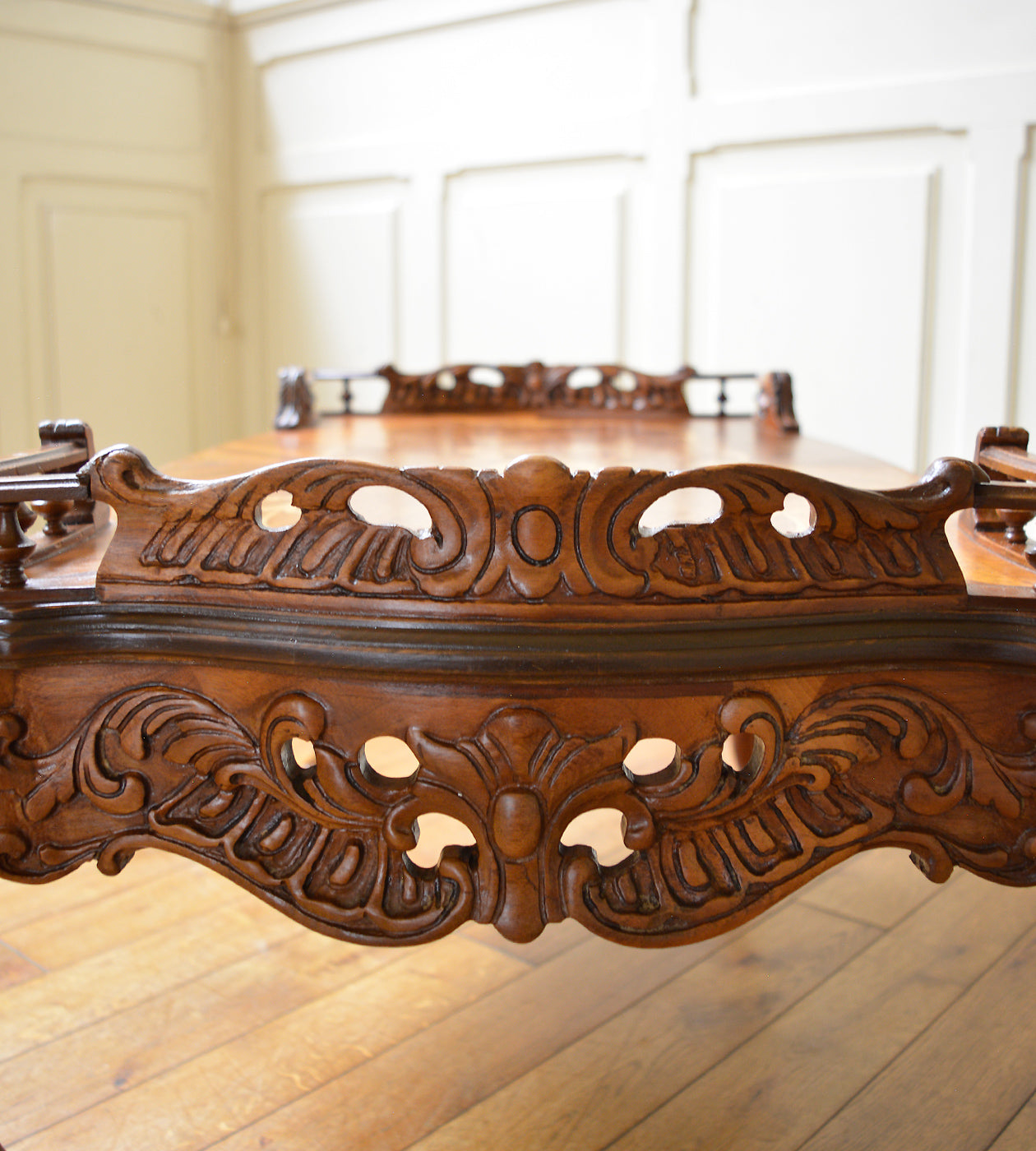 コーヒーテーブル