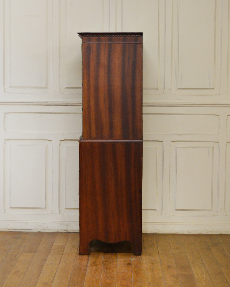 チェストオンチェスト